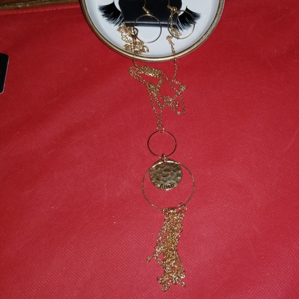Womens jewelry